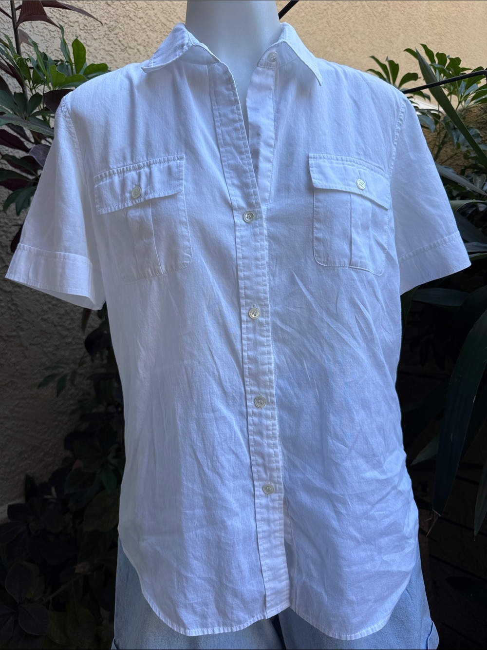 Theory White Short-Sleeve Button-Down Shirt